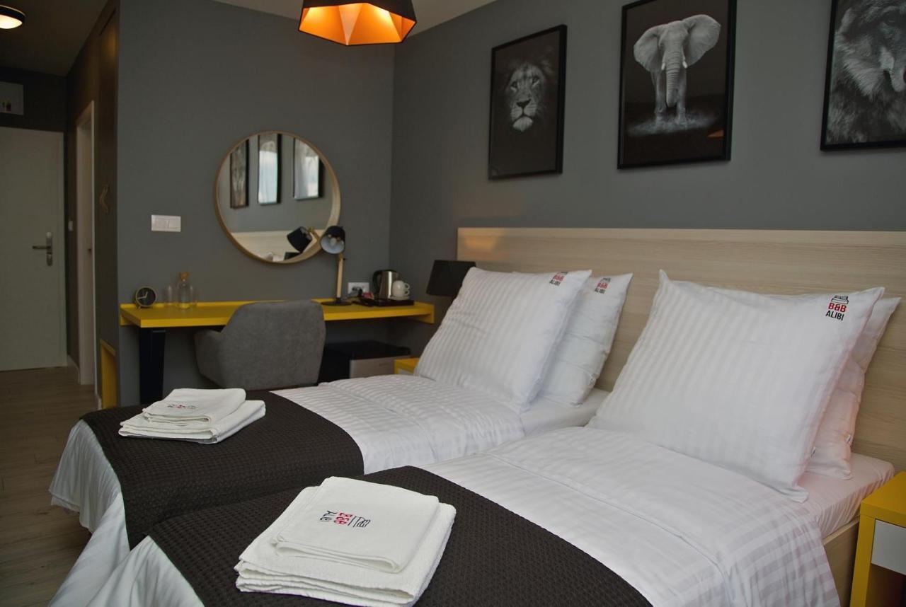 Alibi Hotel