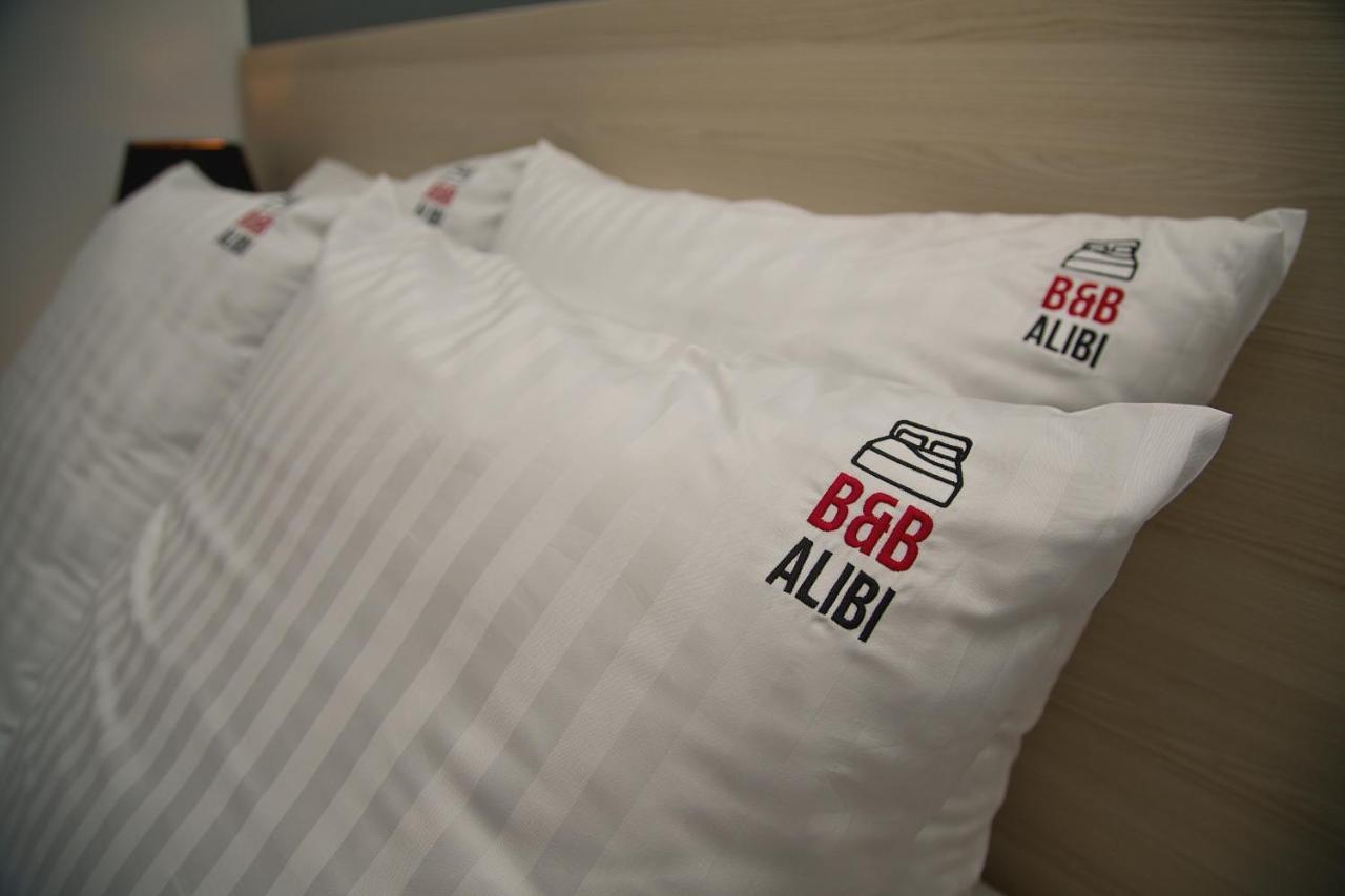 Hotel Alibi